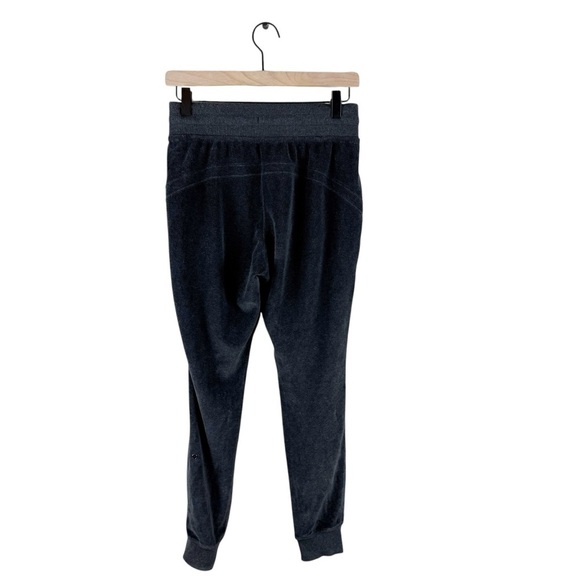 Lululemon Warm Down Jogger *Velour
Heathered Black Size 4 - Picture 5 of 10